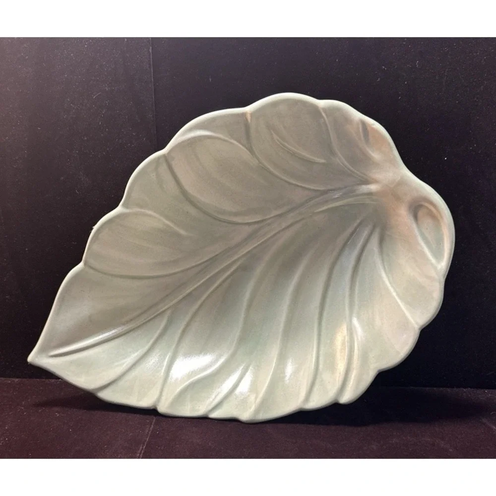 Royal Haeger Leaf Candy Dish Platter Plate Mid Century Modern style 13-1/4in